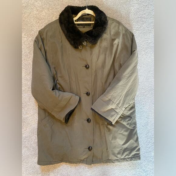 Forecaster of Boston Unisex Medium Olive Army Green Winter Parka Jacket Faux Fur - Picture 2 of 7